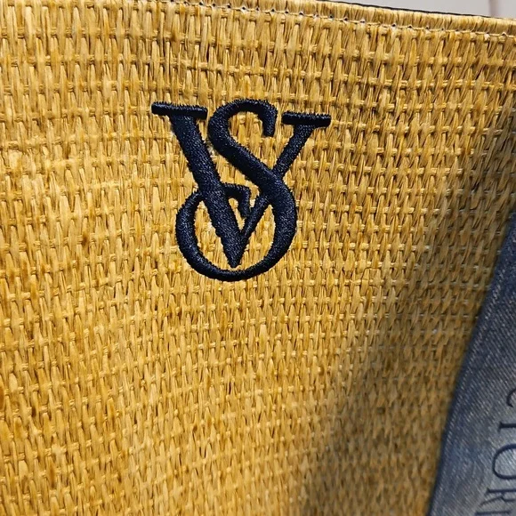 Victoria's Secret Blue ,tan  Tote Bag with Beachy‎ Vibe - Picture 3 of 9